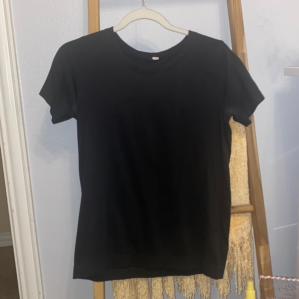 lululemon black relaxed swiftly tech like new condition